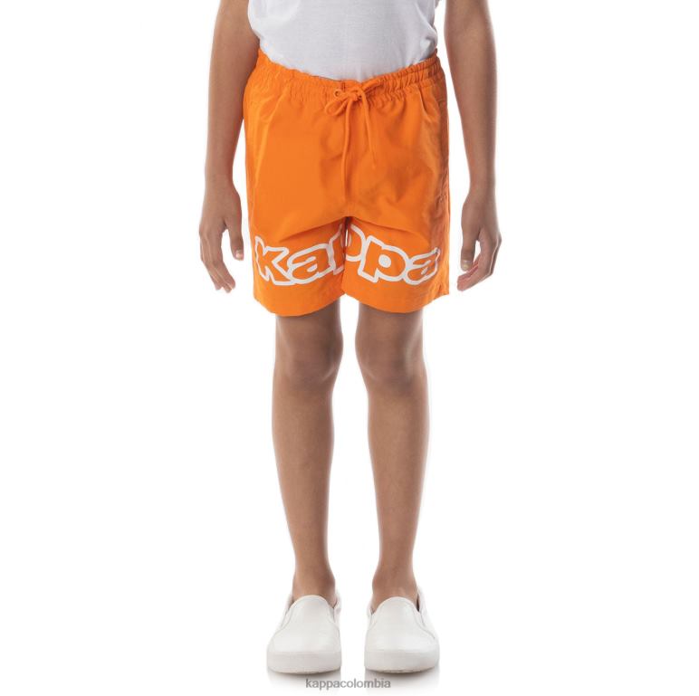 Kappa niños shorts con cinta del logo naranja B8N4D624